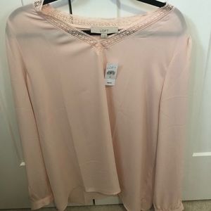 NWT Ann Taylor LOFT Blush Pink Top (XL)